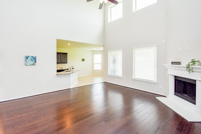 Building Photo - 13906 Manobrook Ct