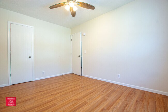 Building Photo - 6423 Vane St