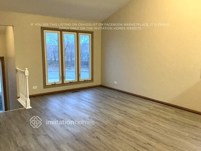 Building Photo - 800 E Belmont Ave