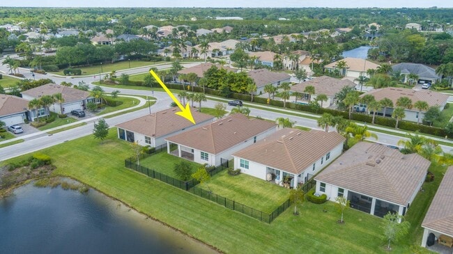 Building Photo - 7410 SW Harbor Cove Dr