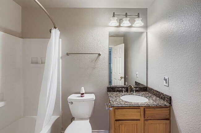 Building Photo - 1020 Brutus Dr
