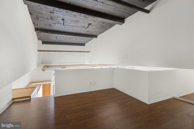 Building Photo - 849 S 7th St