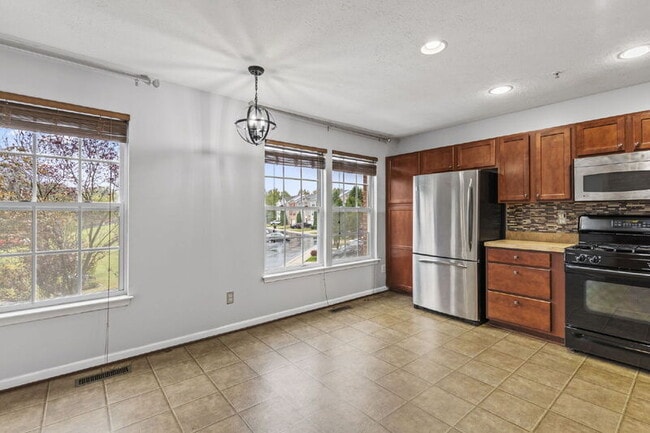 Building Photo - 4613 Harrier Way