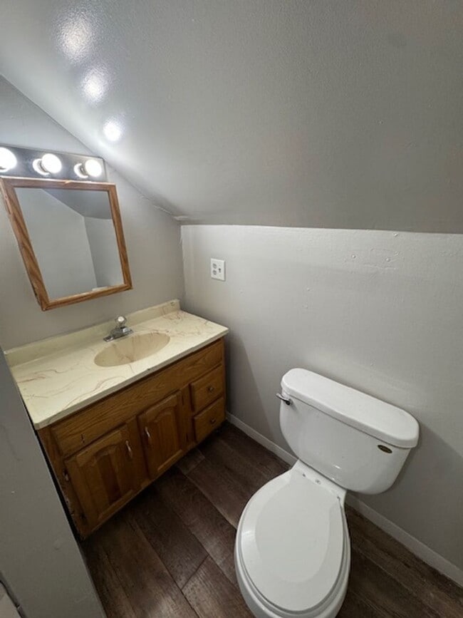 Building Photo - 2532 Miner St