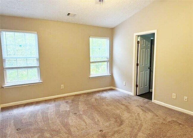 Building Photo - 220 Wild Flower Ln
