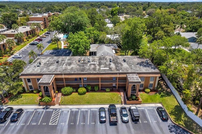 Building Photo - 12760 Indian Rocks Rd