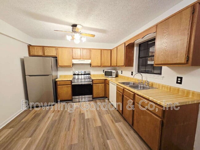 Building Photo - 251 Colt Dr