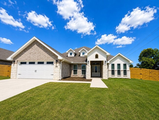 Building Photo - 2631 Elstar Ct