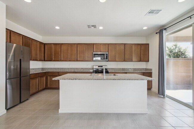 Building Photo - 5 Bedroom single family home in Queen Creek