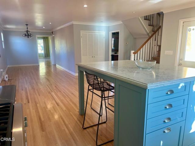 Building Photo - 300 W Loma Alta Dr