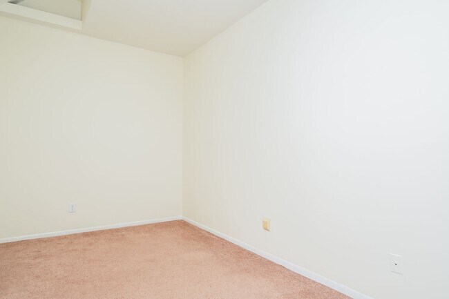Building Photo - ENTIRE HOUSE: Cozy 2-Bedroom Home in Beautiful Prospect Park!
