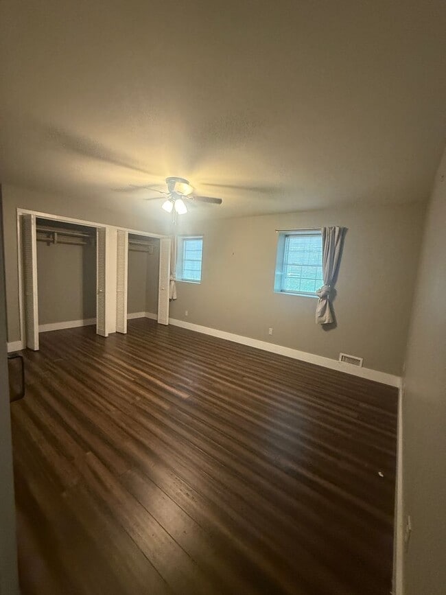 Building Photo - 167 Wagon Wheel Ln