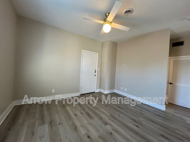 Building Photo - 2004 S 10th St