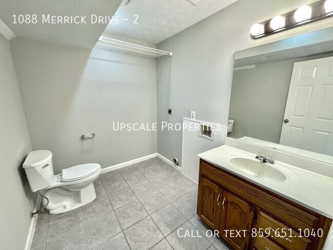 Building Photo - 1088 Merrick Dr