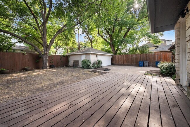 Building Photo - 5305 Emerson Ave