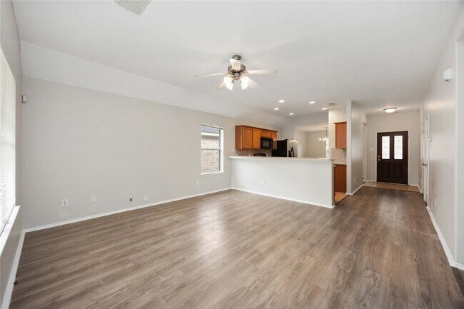 Building Photo - 2131 Acorn Glen Trail