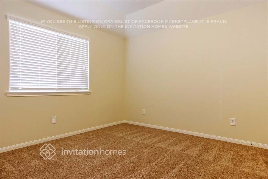 Building Photo - 30615 Woodson Trace Dr