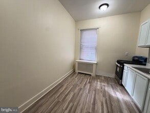 Building Photo - 4718 Hazel Ave