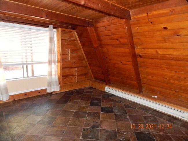 Building Photo - 20150 Manzanita St