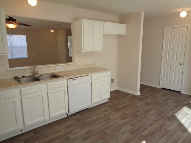 Building Photo - 6440 Mountain Pines Ln