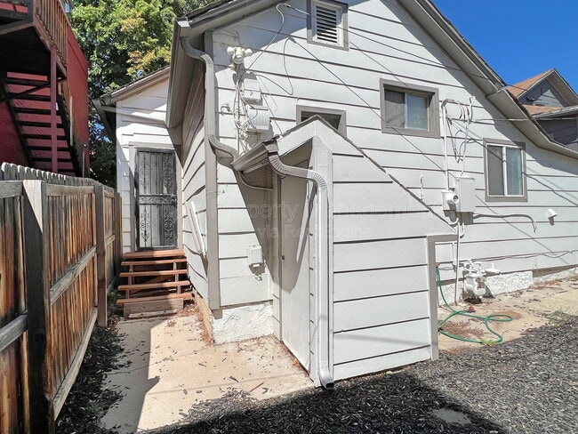 Building Photo - 2234 W 30th Ave