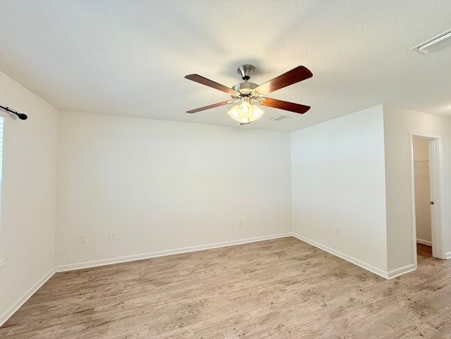 Building Photo - 3-Bedroom Home – Wynfield Subdivision