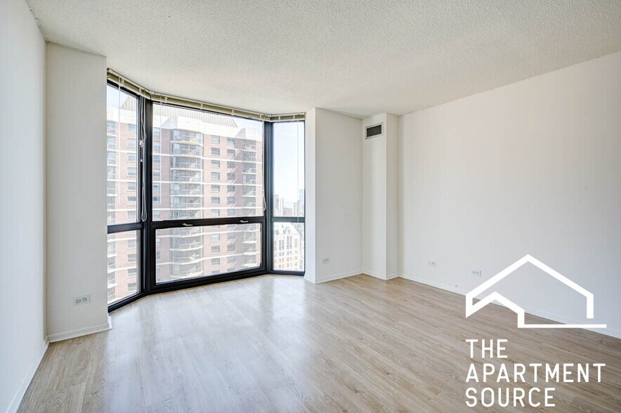 Building Photo - 1111 N Dearborn St