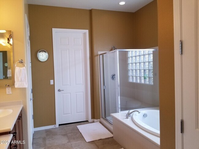 Building Photo - 26824 W Potter Dr