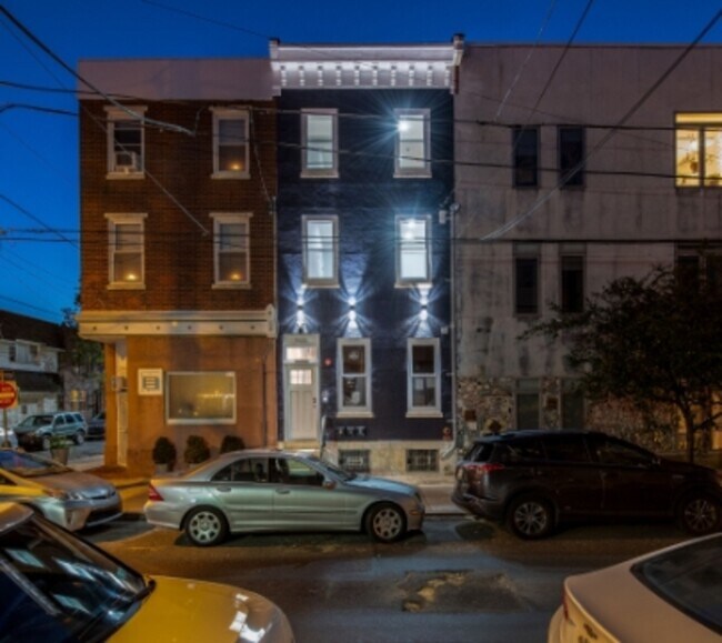 Building Photo - 1522 S 9th St