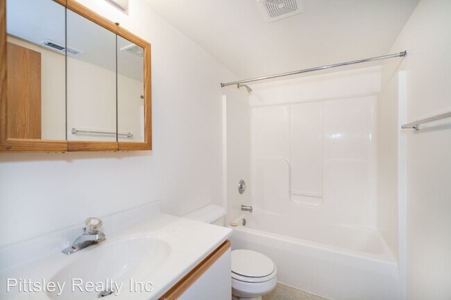 Building Photo - 2 br, 2 bath Apartment - 701 Fotis Drive