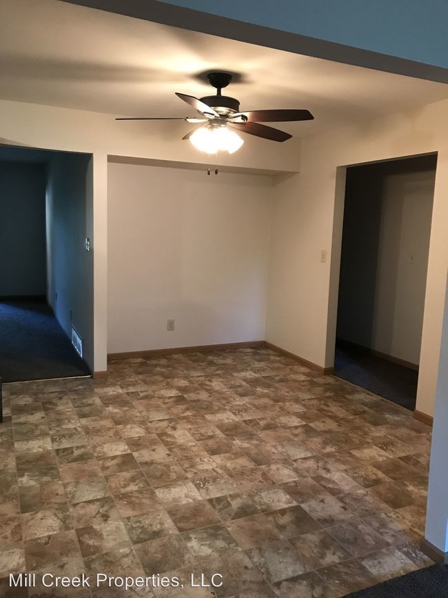Building Photo - 508 Oakhurst Dr