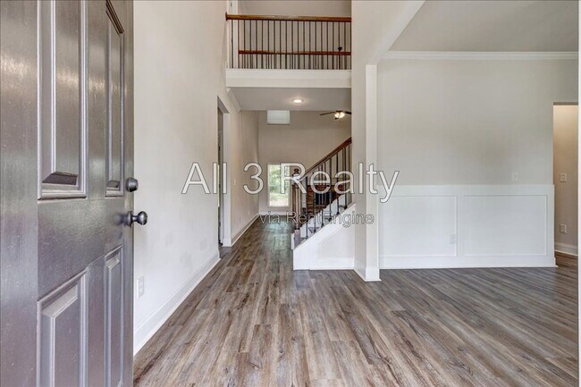 Building Photo - 225 Barnett Ln Ln