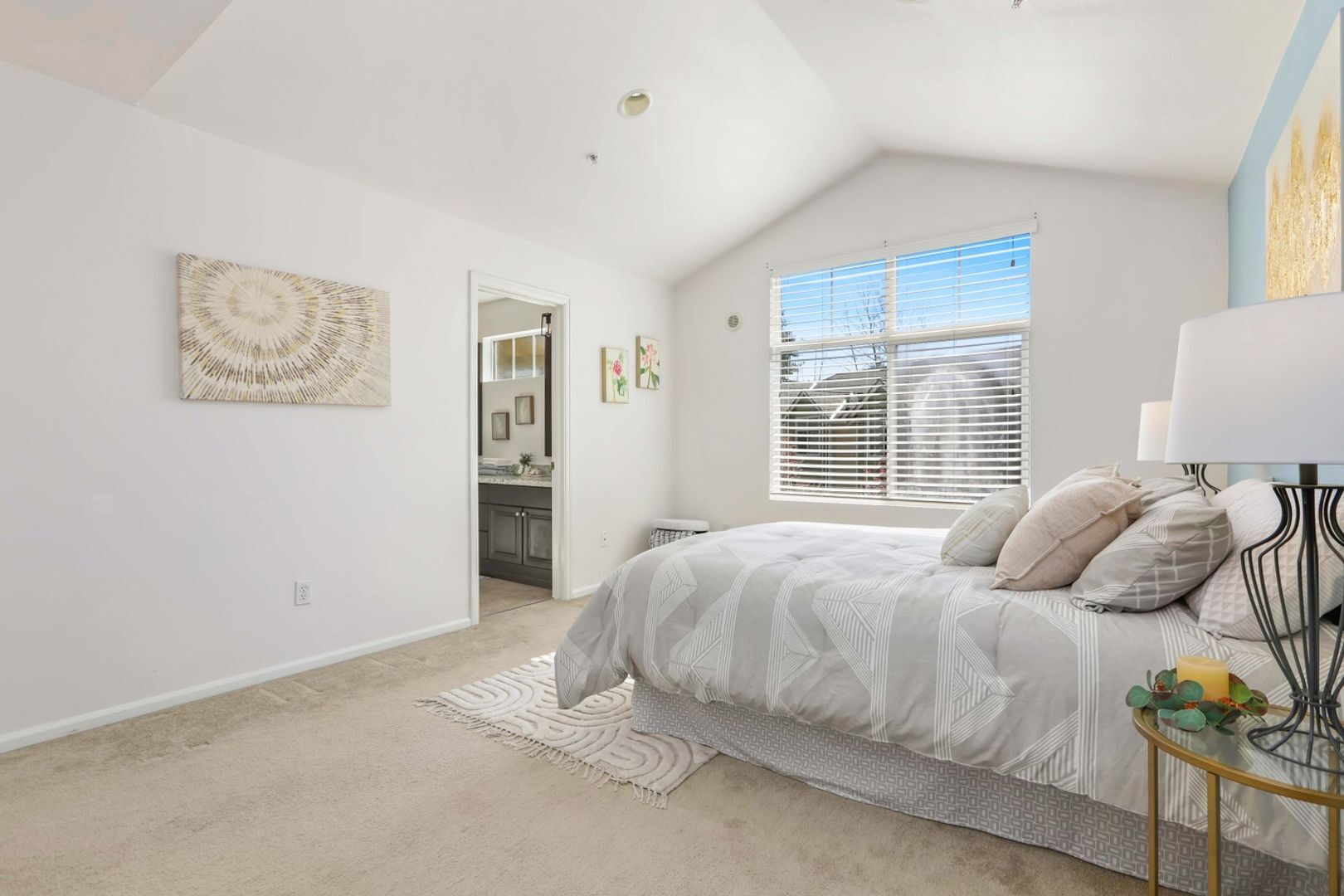 Building Photo - 13000 Admiralty Way