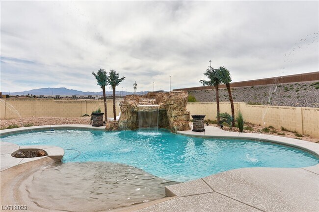 Building Photo - 6715 Arville St