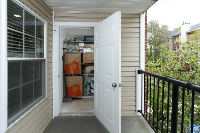 Building Photo - 3312 Wyndham Cir