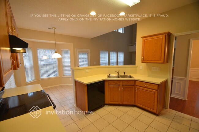 Building Photo - 4809 Brownes Ferry Rd