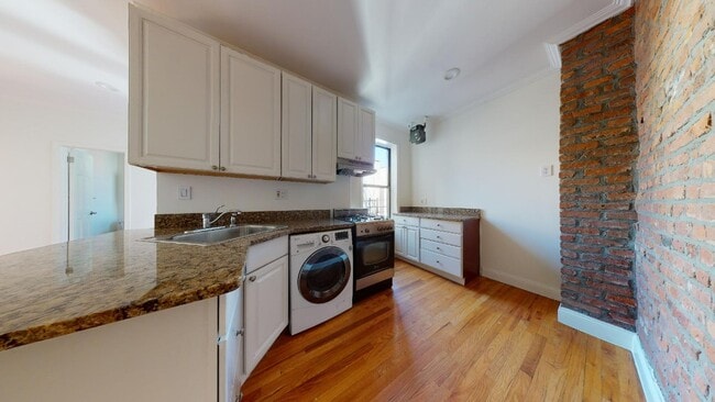 Building Photo - West 150th Street
