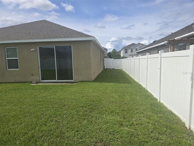 Building Photo - 2200 Preston Ln