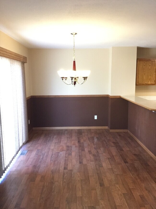 4 Bed 3.5 Bath Home in Stetson Hills 4896 Bittercreek Dr Colorado