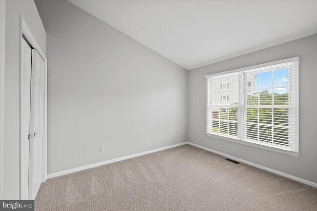 Building Photo - 299 S Pickett St