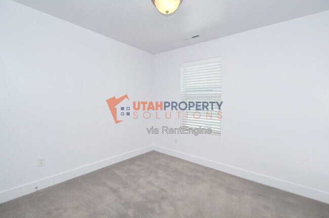 Building Photo - 1790 W Dalmeny Way