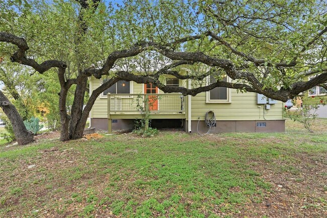 Building Photo - 1003 Cogbill St