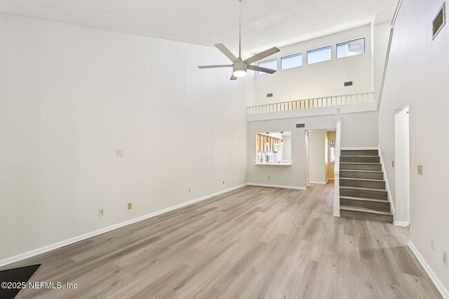 Building Photo - 144 La Pasada Cir W