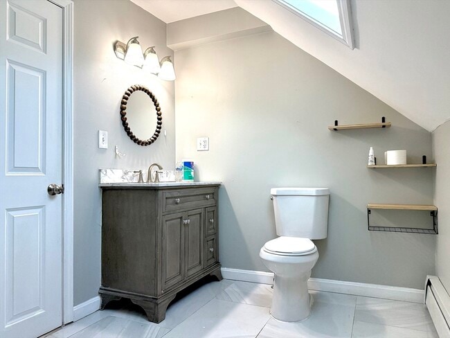 Building Photo - 32 Jerry Way