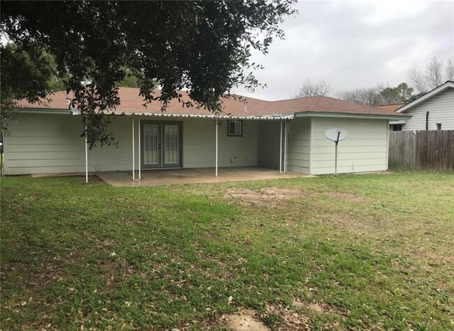 Building Photo - 1215 Zana Ln