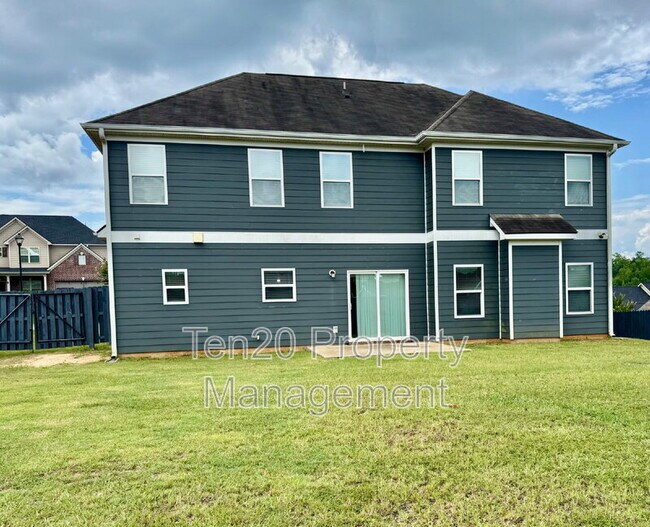 Building Photo - 5037 Lexington Ln