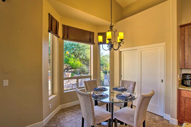 Building Photo - 3055 N Red Mountain