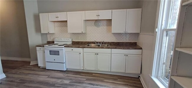 Building Photo - 1307 Penn St