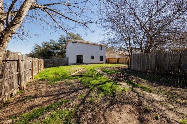 Building Photo - 13812 Spring Heath Rd