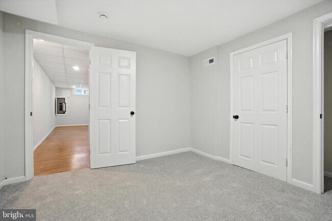 Building Photo - 4739 Bates Dr
